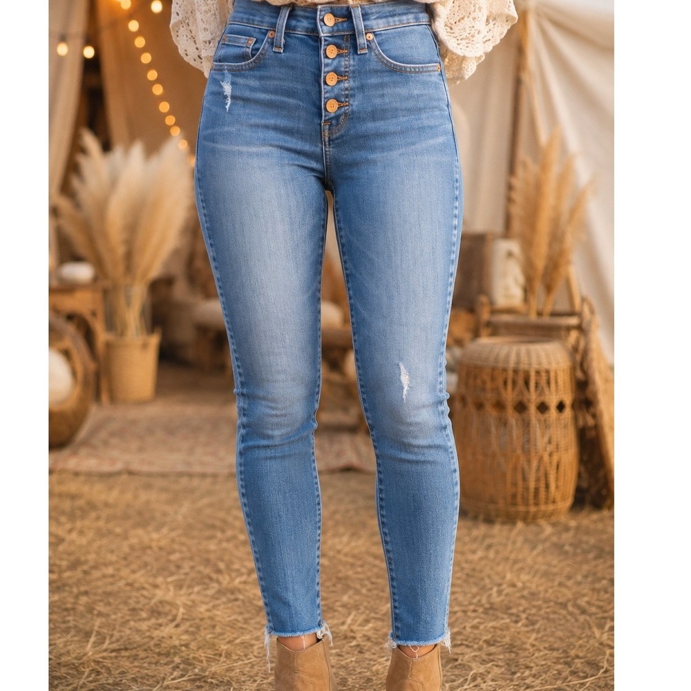 Madewell 10 High Rise Skinny Jeans Blue Button Fly Distressed Raw Hem 23 Ankle